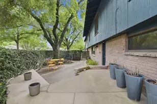 4603 Ivanhoe St, Houston, TX 77027 - Photo 42