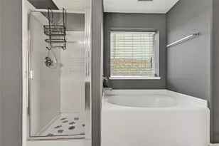 14318 Glade Point Dr, Cypress, TX 77429 - Photo 22