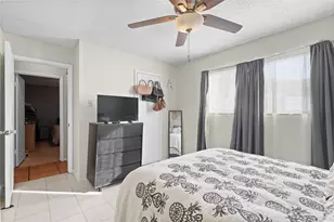 4123 Yupon Ridge Dr, Houston, TX 77072 - Photo 10