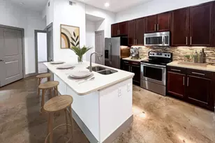 1616 W Dallas St, Houston, TX 77019 - Photo 6