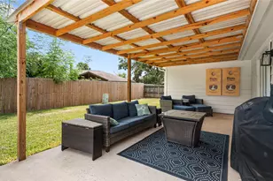 7822 Bighorn St, Baytown, TX 77521 - Photo 10