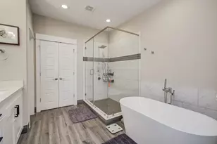 1221 W Tidwell Rd, Houston, TX 77091 - Photo 16