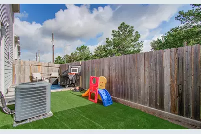 1221 W Tidwell Road, Houston, TX 77091 - Photo 26