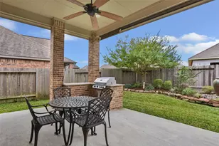 5827 Banfield Canyon Ln, Houston, TX 77365 - Photo 4