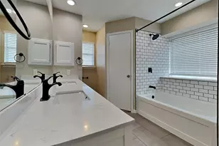 2915 Bentley Ct, Pearland, TX 77584 - Photo 10