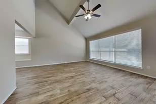 2915 Bentley Ct, Pearland, TX 77584 - Photo 2