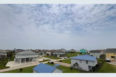 1998 Royalville Court, Crystal Beach, TX 77650 - Photo 36