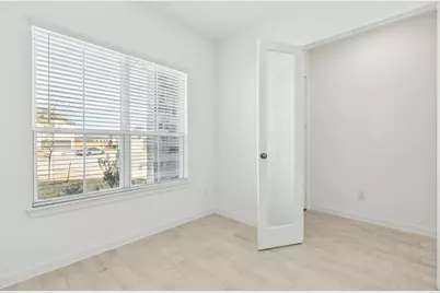 6710 Alejandro Place, Baytown, TX 77523 - Photo 4