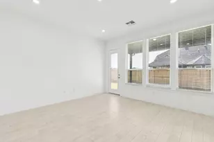 6710 Alejandro Pl, Baytown, TX 77523 - Photo 12