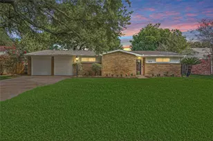 9618 Highmeadow Dr, Houston, TX 77063 - Photo 2