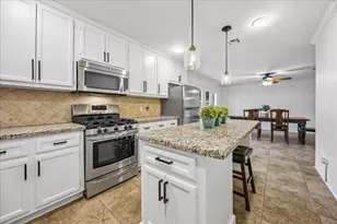 9618 Highmeadow Dr, Houston, TX 77063 - Photo 4