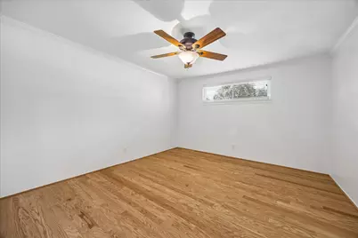 9618 Highmeadow Drive, Houston, TX 77063 - Photo 16