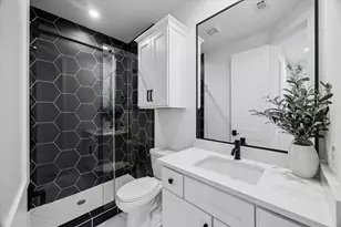 1661 Bingle Rd, Houston, TX 77055 - Photo 28