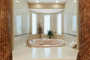 1119 River Glynn Dr, Houston, TX 77063 - Photo 20