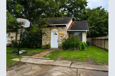 615 Cole Street, Webster, TX 77598 - Photo 2
