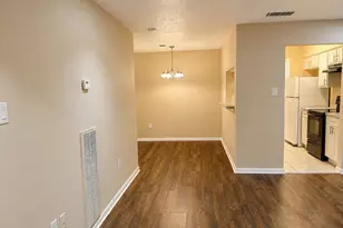 615 Cole St, Webster, TX 77598 - Photo 4