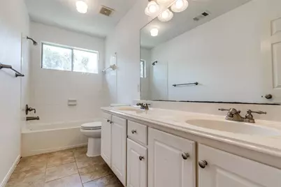 8106 Meadow Pond Drive, Missouri City, TX 77459 - Photo 32