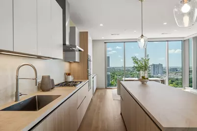 1711 Allen Parkway #2001, Houston, TX 77019 - Photo 2