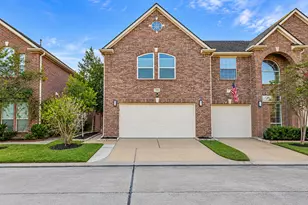 1408 S Friendswood Dr, Friendswood, TX 77546 - Photo 1