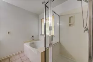 225 E Summerhaze, The Woodlands, TX 77382 - Photo 26