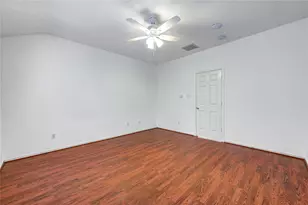 225 E Summerhaze, The Woodlands, TX 77382 - Photo 24