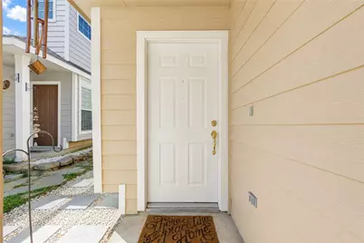 225 E Summerhaze, The Woodlands, TX 77382 - Photo 4