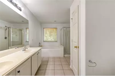 225 E Summerhaze, The Woodlands, TX 77382 - Photo 28
