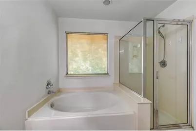 225 E Summerhaze, The Woodlands, TX 77382 - Photo 30