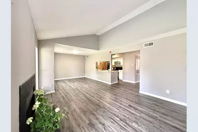 7200 W T C Jester Boulevard #3903, Houston, TX 77088 - Photo 2