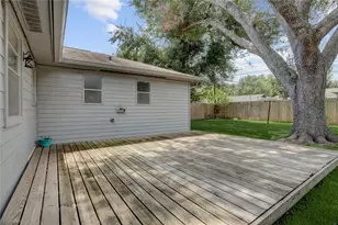 5843 Shurmard Dr, Houston, TX 77092 - Photo 14
