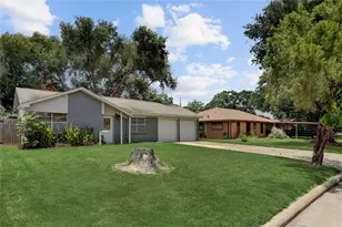 5843 Shurmard Dr, Houston, TX 77092 - Photo 2
