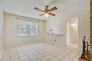 5843 Shurmard Dr, Houston, TX 77092 - Photo 6