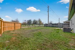 9418 Belleclaire Ln, Houston, TX 77044 - Photo 38