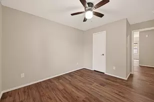 9418 Belleclaire Ln, Houston, TX 77044 - Photo 24