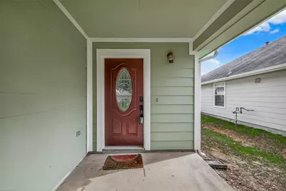 9418 Belleclaire Lane, Houston, TX 77044 - Photo 6