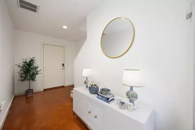 939 Colorado Street #20, Houston, TX 77007 - Photo 6