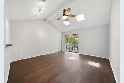 99 Summer Crest Circle, The Woodlands, TX 77381 - Photo 14