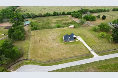 602 Cedar Creek Drive, Needville, TX 77461 - Photo 6