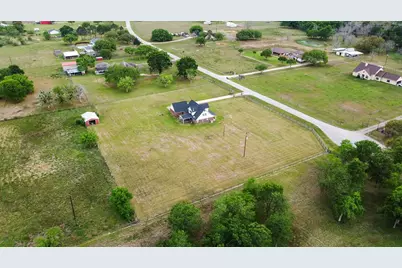 602 Cedar Creek Drive, Needville, TX 77461 - Photo 14