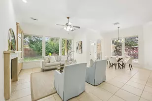 13331 Brentonwood Ln, Houston, TX 77077 - Photo 4