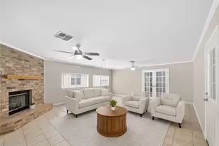 331 Haymarket Ln, Houston, TX 77015 - Photo 38