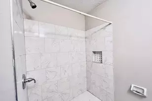 3021 Sycamore Ave, Bay City, TX 77414 - Photo 8