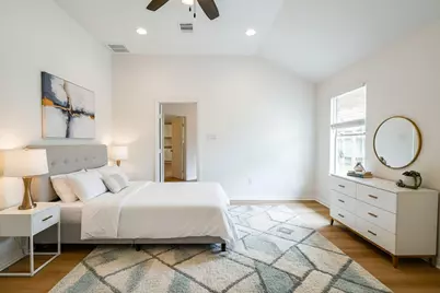 7915 Quail Meadow Drive, Houston, TX 77071 - Photo 14