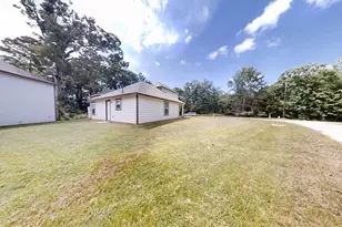 761 Plum Tree, Livingston, TX 77351 - Photo 24