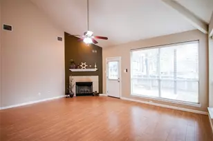 3318 Shadow Crest Ct, Montgomery, TX 77356 - Photo 4