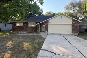 11810 Grapewood Dr, Houston, TX 77089 - Photo 1