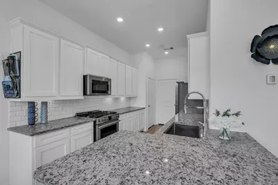 662 Aspen Falls Court, Conroe, TX 77304 - Photo 10