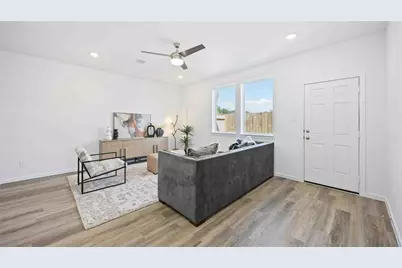 5923 Manning Oaks Street, Houston, TX 77091 - Photo 10