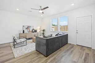 5923 Manning Oaks St, Houston, TX 77091 - Photo 10