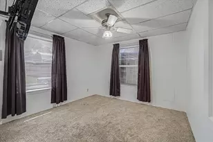 120 Fern Ln, Highlands, TX 77562 - Photo 14